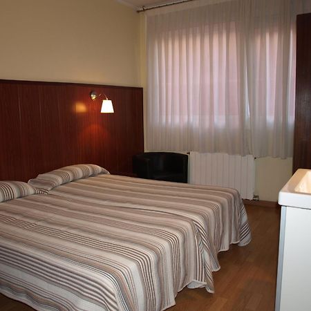 Hostal Bejar Барселона Экстерьер фото