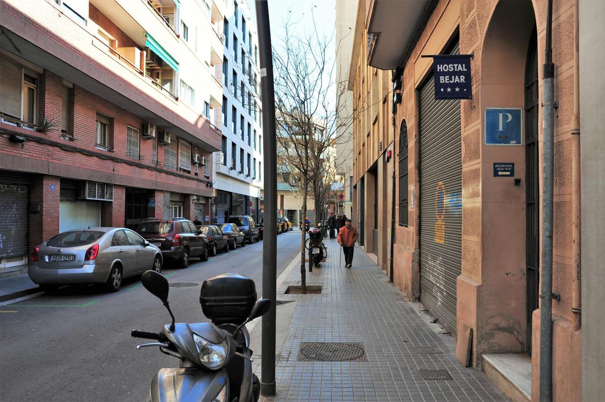 Hostal Bejar Барселона Экстерьер фото