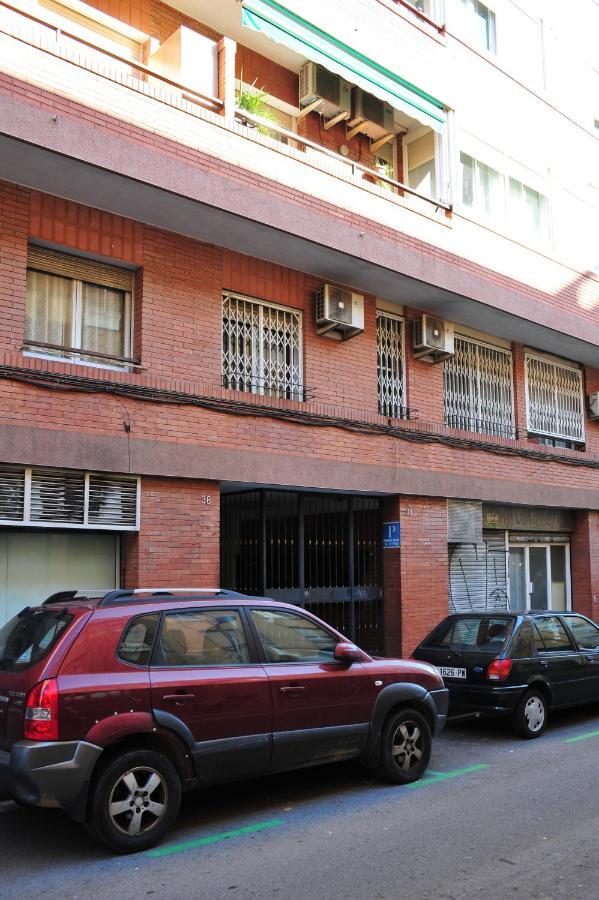 Hostal Bejar Барселона Экстерьер фото
